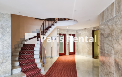 Hall d'entrée - 
    16ème arrondissement
  Passy - La Muette, Paris 75016
