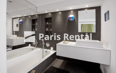 Salle de bains - 
    3ème arrondissement
  Le Marais, Paris 75003
