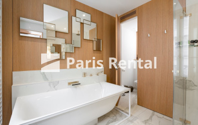 Salle de bains 2 - 
    7ème arrondissement
  Bac - St Germain, Paris 75007
