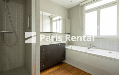  - 
    17ème arrondissement
  Etoile, Paris 75017
