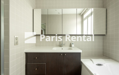  - 
    17ème arrondissement
  Etoile, Paris 75017
