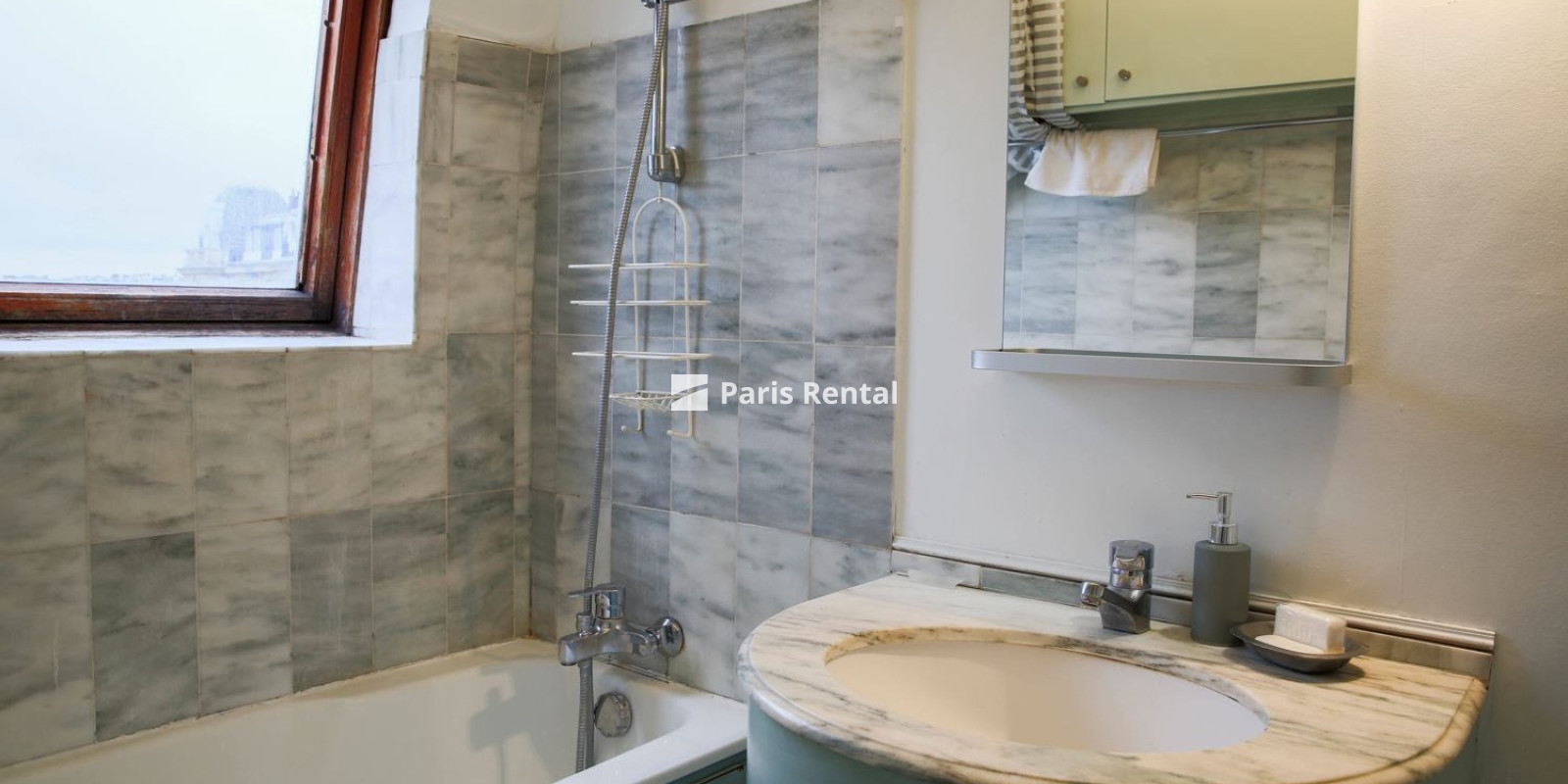 Salle de bains - 
    15ème arrondissement
  Paris 75015
