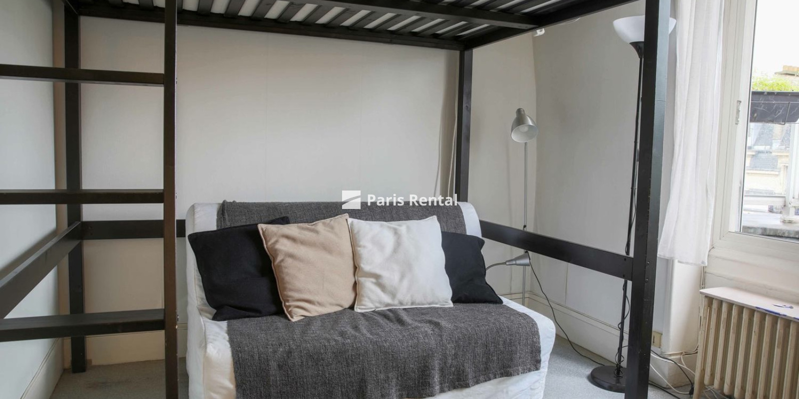 Pièce principale - 
    15ème arrondissement
  Paris 75015
