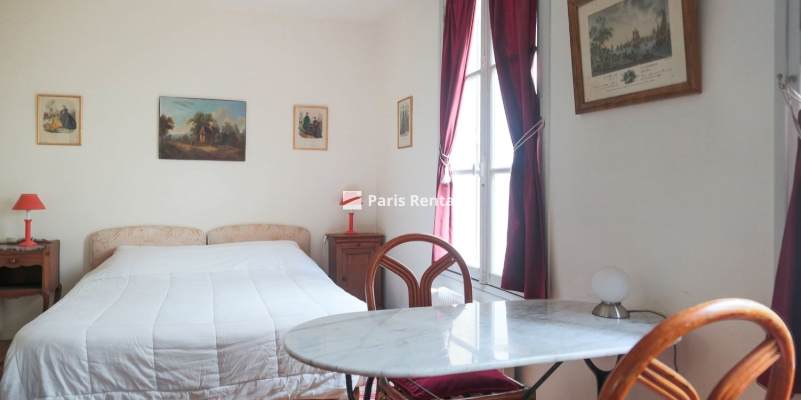 Salon - Coin couchage - 
    4ème arrondissement
  Paris 75004
