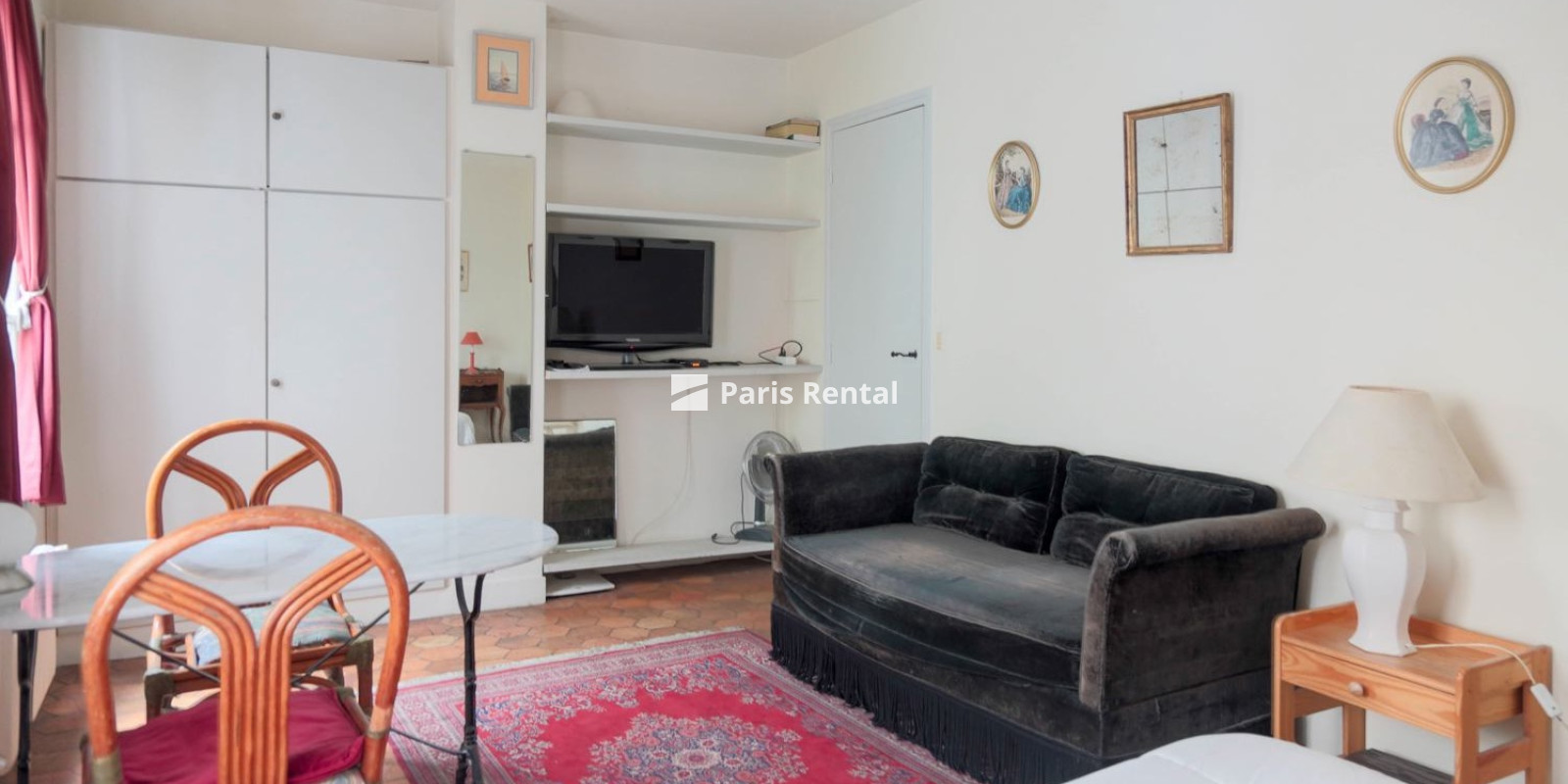 Salon - Coin couchage - 
    4ème arrondissement
  Paris 75004
