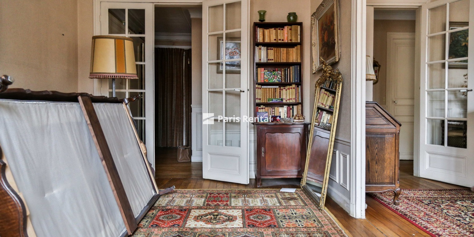 Salle à manger - 
    18ème arrondissement
  Paris 75018
