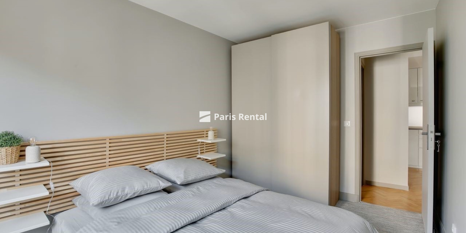  - 
    17ème arrondissement
  Péreire, Paris 75017
