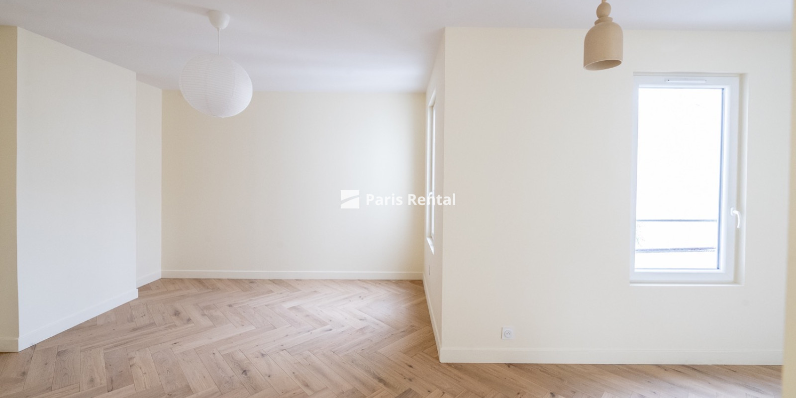  - 
    8ème arrondissement
  Saint Lazare, Paris 75008
