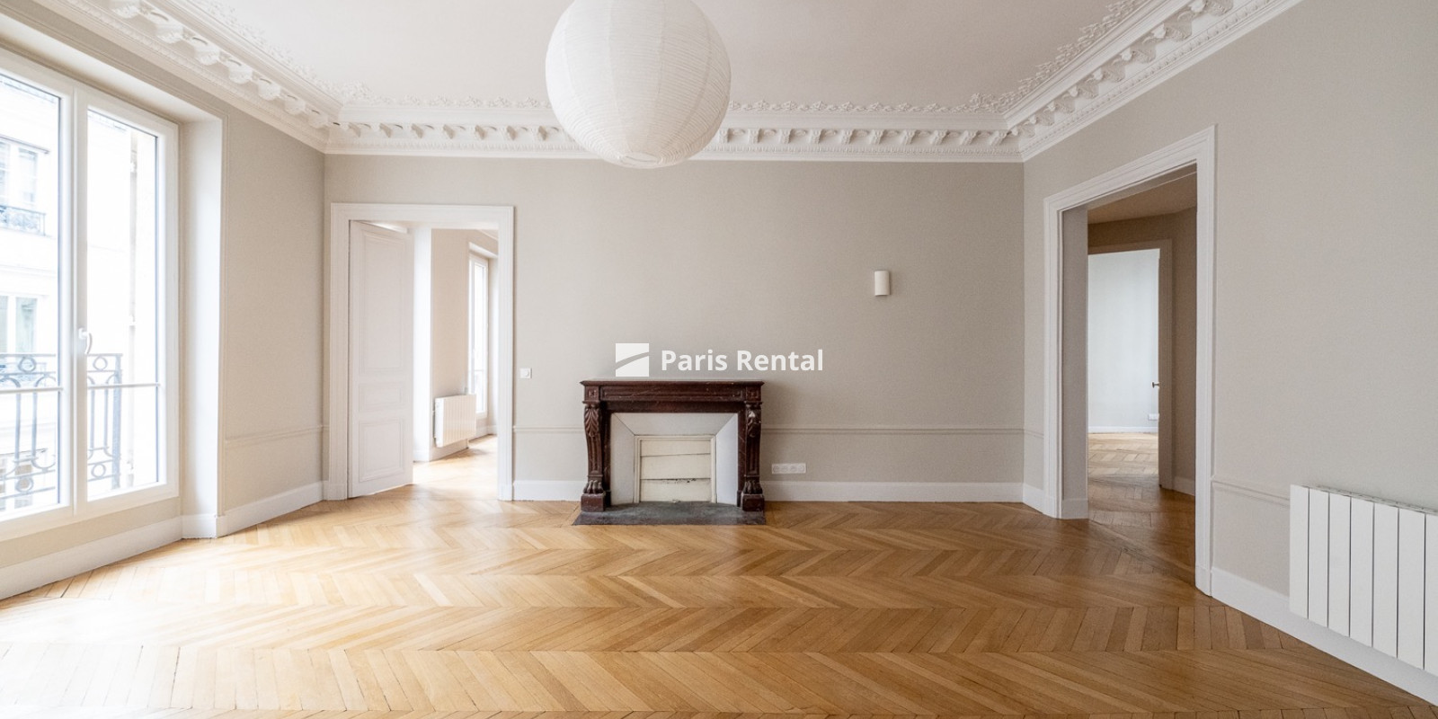  - 
    8ème arrondissement
  Saint Lazare, Paris 75008
