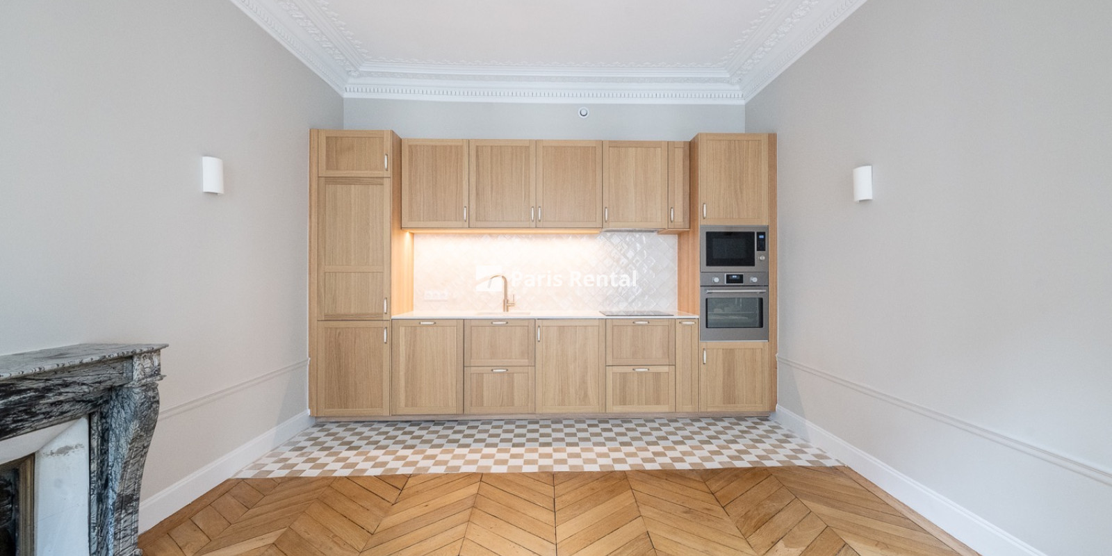  - 
    8ème arrondissement
  Saint Lazare, Paris 75008
